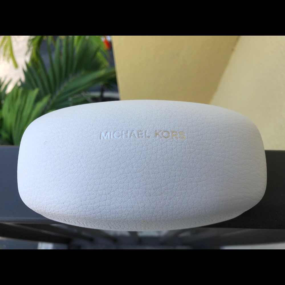 NWOT Michael Kors Sunglasses Case 😎